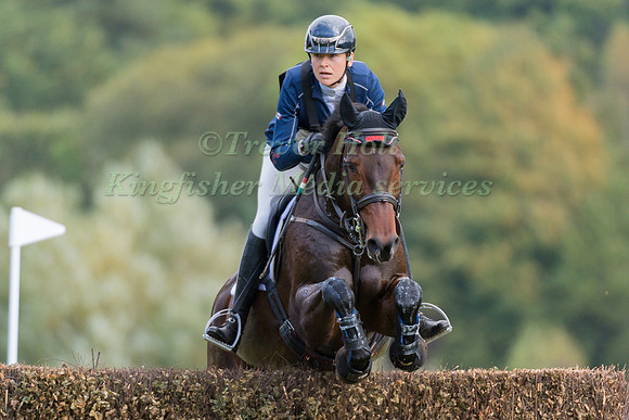 KATHRYN ROBINSON RIDING BROOKPARK MOMENTUM