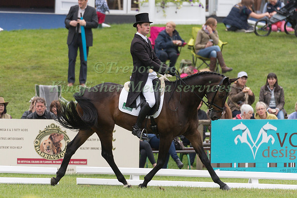 ANGUS SMALES (GBR) AND ESI PHEONIX