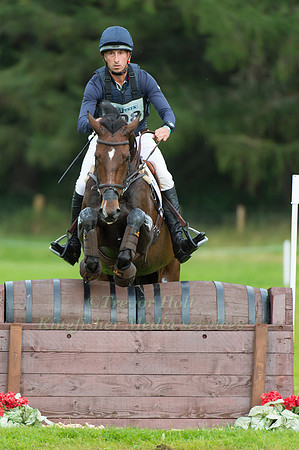 TIM  PRICE (NZL) RIDING SMOOTH EMPEROR
