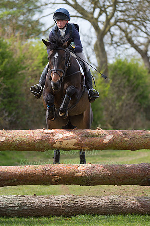 ROSALIND CANTER (GBR) RIDING PENCOS CROWN JEWEL