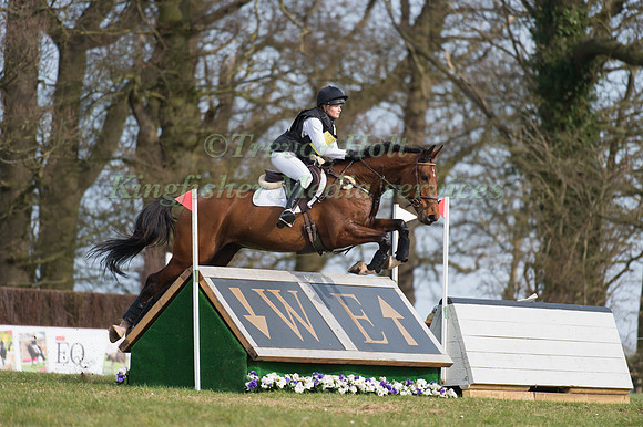 Julia Norman  riding Joblesse Van Bareelhof