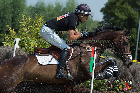 TIM PRICE (NZL) AND CEKATINKA