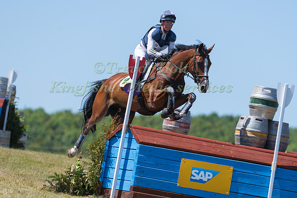 NICOLA WILSON (GBR) AND ONE TWO MANY