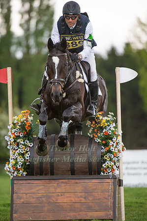 Bill  Levett (AUS) Riding  Scarlett O Tara