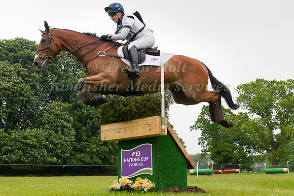 Laura  Collett (GBR) riding  Mr Bass