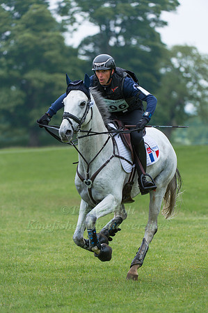 Matthieu Van Landeghem riding Trouble Fete Ene HN