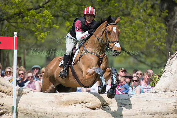 Blyth Tait of New Zealand riding Bear Necessity V