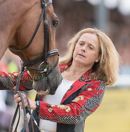 Pippa Funnell (GBR) and Majas Hope