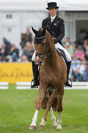 Caroline  Powell (NZL) riding Onwards And Upwards