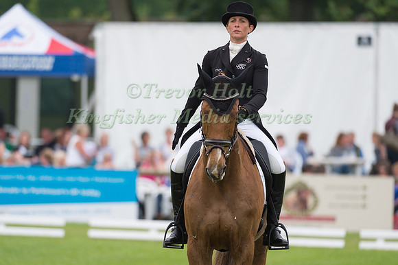 Caroline  Powell (NZL) riding Onwards And Upwards