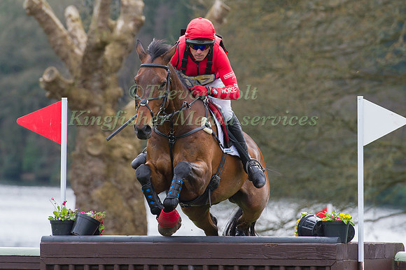 Paul Tapner riding Yogi Bear VIII