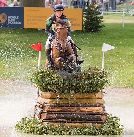 TOM JACKSON (GBR) AND CARPA DU BUISSON Z
