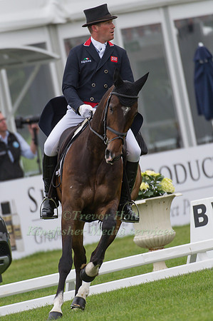Oliver Townend (GBR) riding Samuel Thomas II