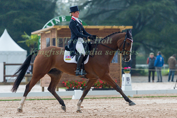 Nicola Wilson (GBR) riding One Two Many