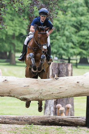 HOLLY WOODHEAD (GBR) AND VIVIAN 47