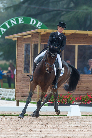 Caroline Powell (NZL) riding Flying Finish