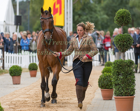 KITTY KING (GBR) AND CEYLOR L A N