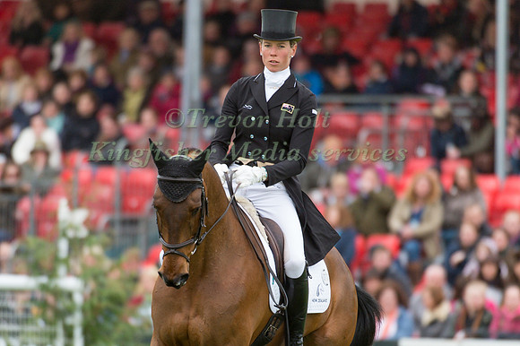 Lucy Jackson (NZL) riding Willy Do