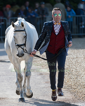 PAUL TAPNER (AUS) AND  BONZA KING OF ROUGES