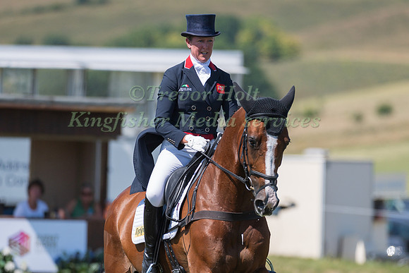 NICOLA WILSON (GBR) AND ONE TWO MANY