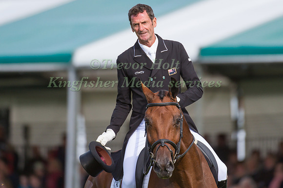 Mark Todd (NZL) and  Leonidas II
