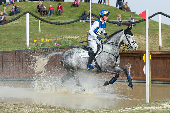 Ludwig  Svennerstal (SWE) riding Paramount Importance