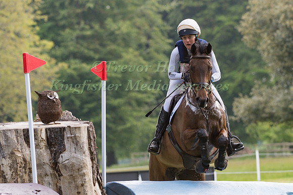 WILLA NEWTON (GBR) AND CAVATINA TINKERBELLE