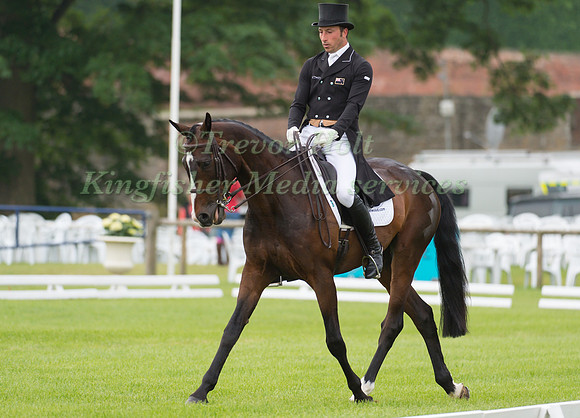 Tim  Price (NZL) riding Xavier Faer