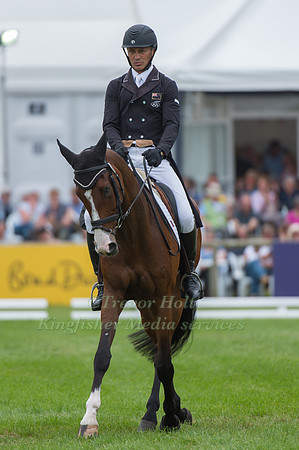 Andrew  Nicholson (NZL) riding Jet Set IV
