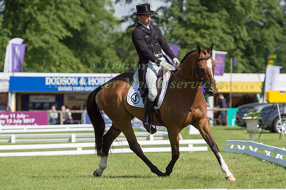 TIM  PRICE (NZL) AND KINDRED SPIRIT IV TAKING PART IN THE DRESSAGE PHASE OF THE  CCI THREE STAR COMPETITION AT THE 2017 EQUI-TREK BRAMHAM INTERNATIONAL HORSE TRIALS