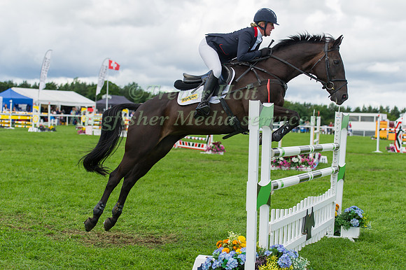 Nicola Wilson (GBR) riding Annie Clover