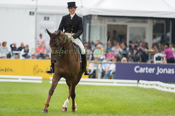 Vicky Brake (GBR) riding Cooleys First