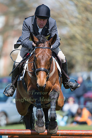 Andrew Heffernan riding Millthyme Corolla