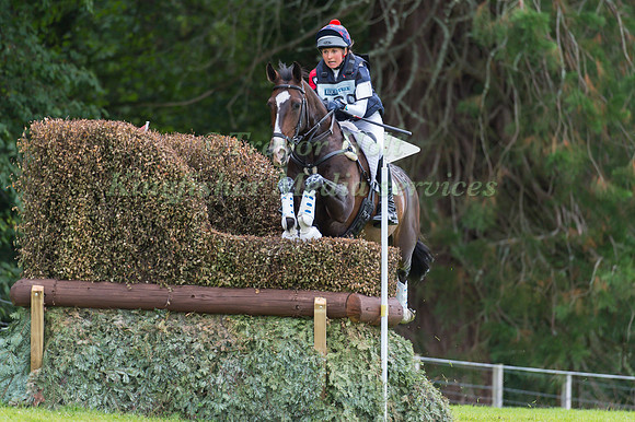 KIRSTIN BAMFORD (GBR) RIDING GUMMYS TWINKELING