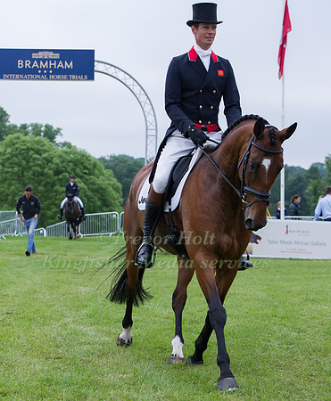 William Fox-Pitt (GBR) riding Parklane Hawk