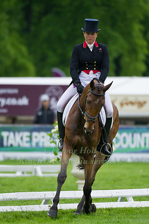 Pippa Funnell and Mirage  D' Elle