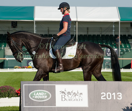 Nicola Wilson and Opposition Buzz in b the dressage arena for acclimatisation