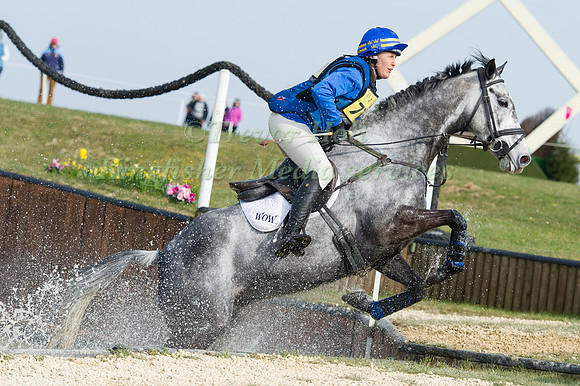 Anna  Hilton (SWE) riding Elektras Prince Charming