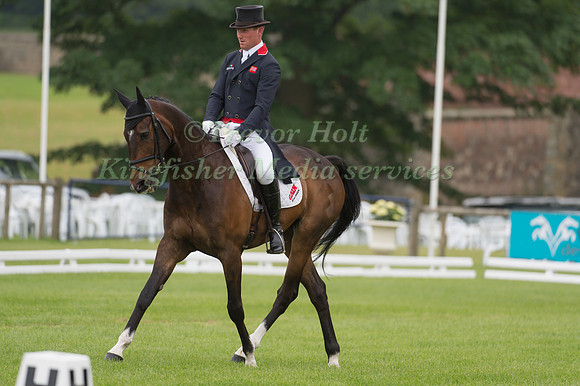 Oliver Townend (GBR) riding Samuel Thomas II