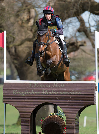 Emily Gilruth riding Topwood Beau