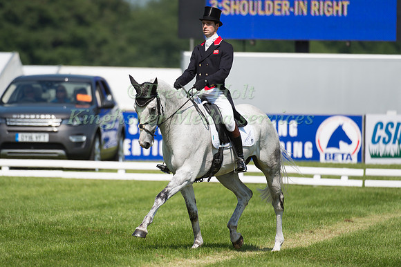 Harry Meade (GBR) riding Away Cruising
