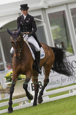 Caroline  Powell (NZL) riding Flying Finish