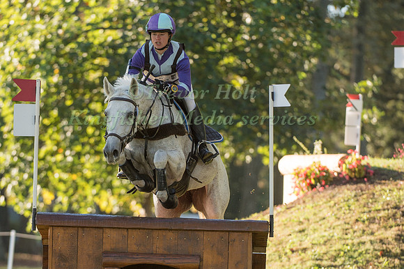Victoria Marsden(GBR) riding Nysa De Petra