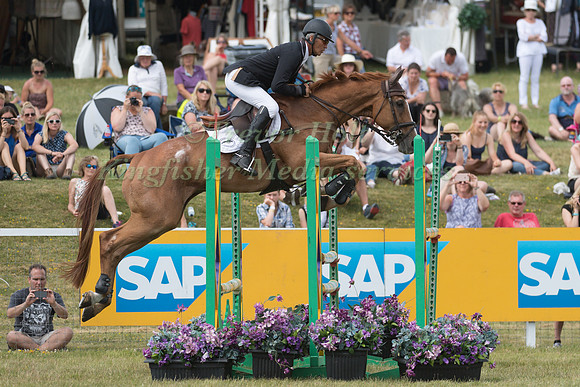 ANDREW  NICHOLSON (NZL) AND NEREO-5