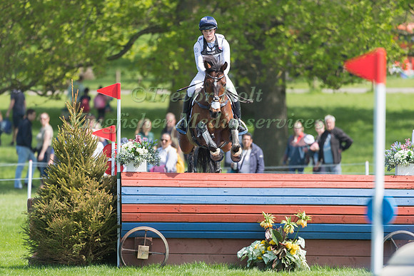 BUBBY UPTON RIDING  CANNAVARO