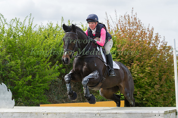 EMILY PARKER (GBR) RIDING CRYPTONITE