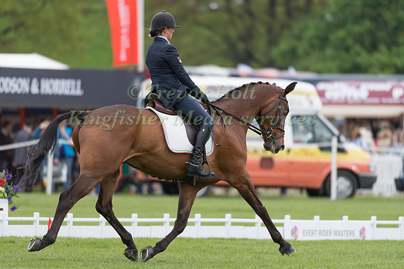 VITTORIA PANIZZON (ITA) AND CHEQUERS PLAY THE GAME