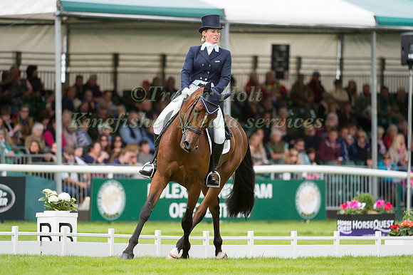Jodie Amos (GBR) and  Wise Crack