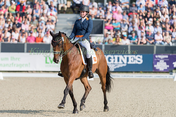 Aliene Ruyter (NED) and Bomba