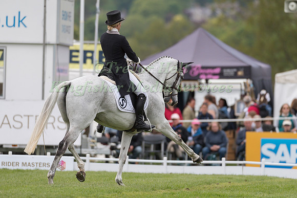 JONELLE PRICE (NZL) AND FAERIE DIANIMO